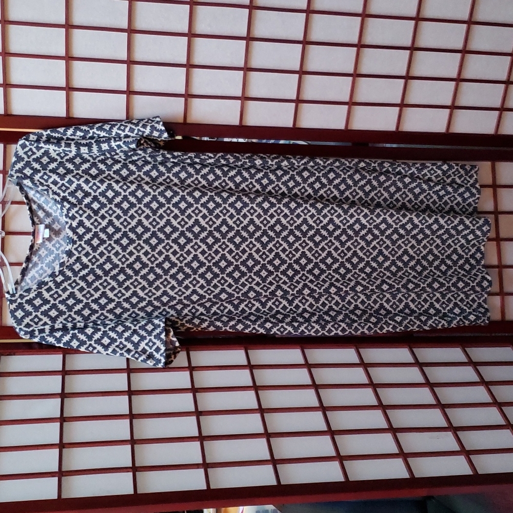 Elegant Black and White Patterned Dress